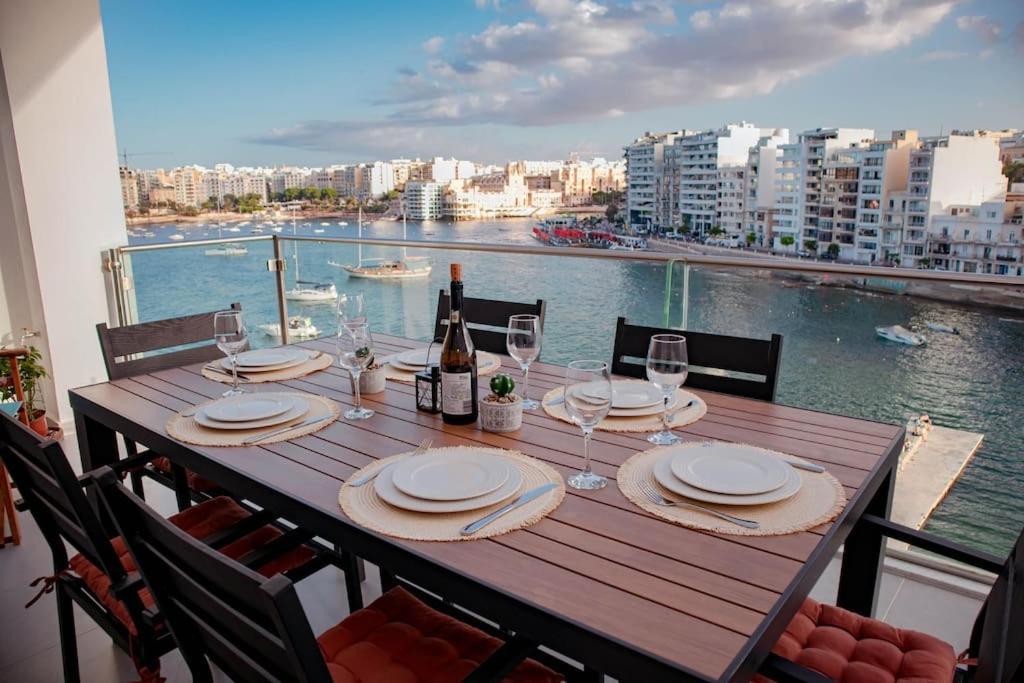 Seafront Two Bedroom Apartment San Ġiljan Extérieur photo